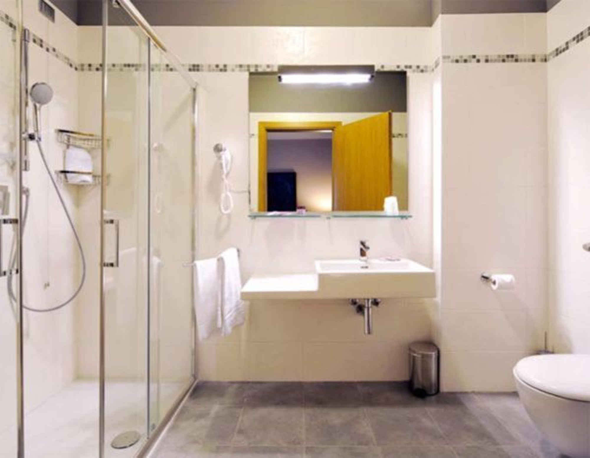 Hotel M14