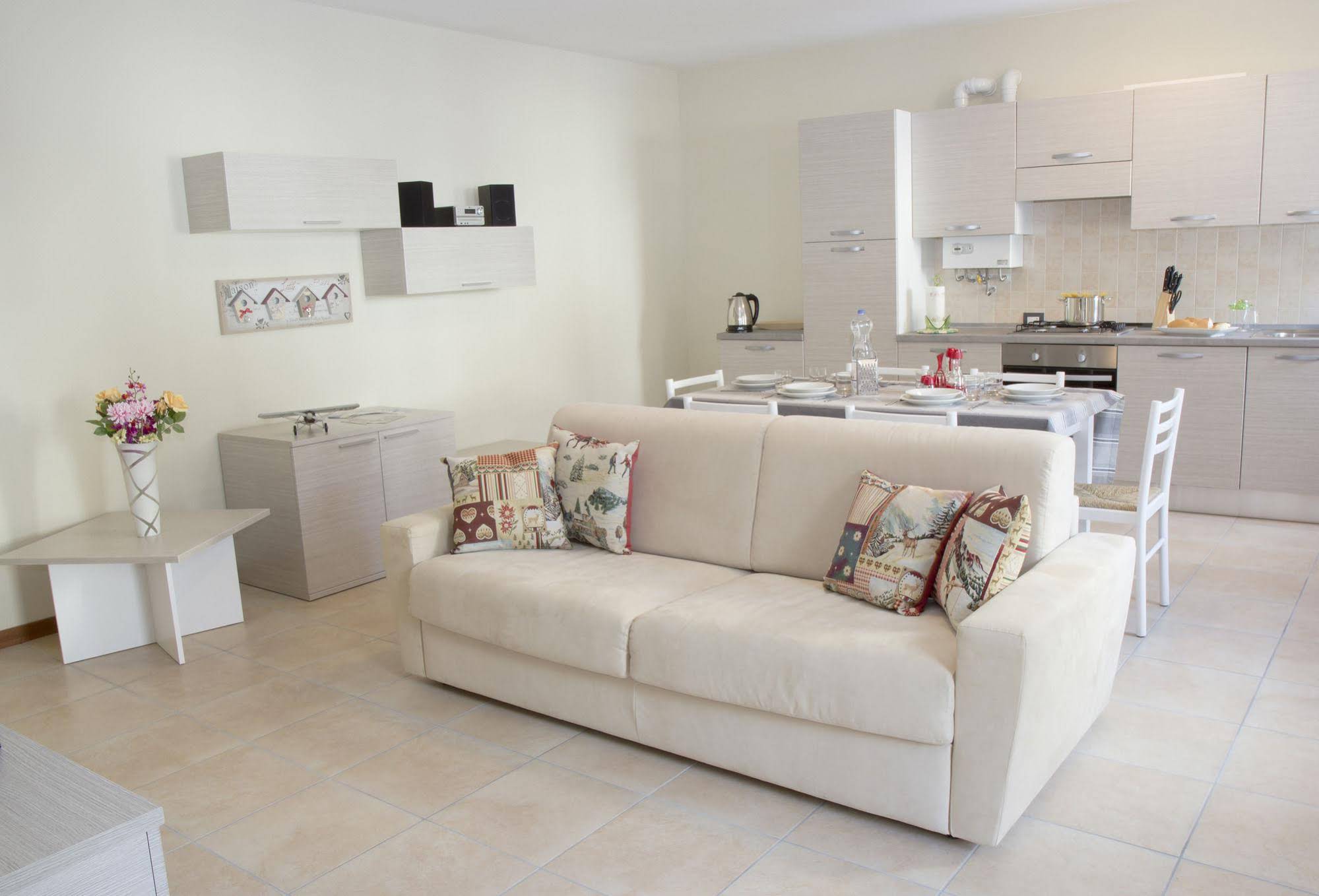 Perarolo Halldis Apartments