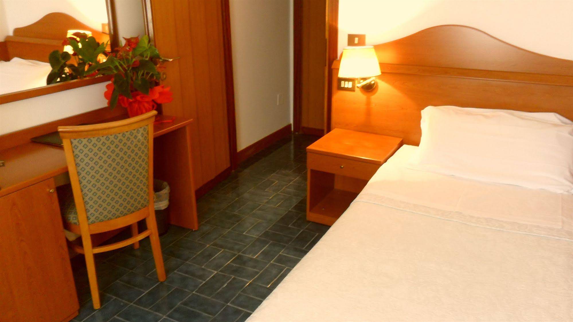 Hotel Florida
