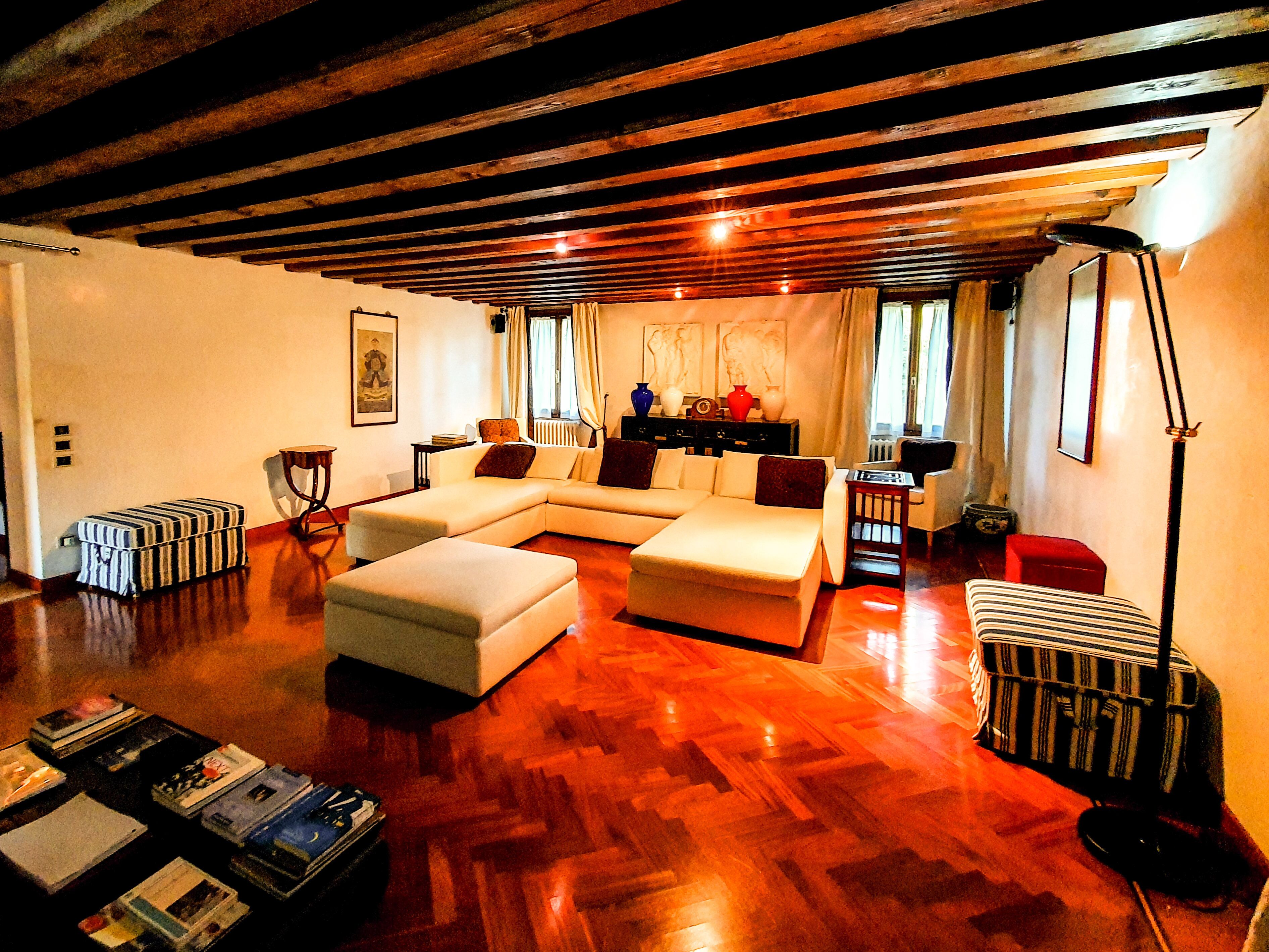 Villa Foscolo  Luxury Rooms & Apartments