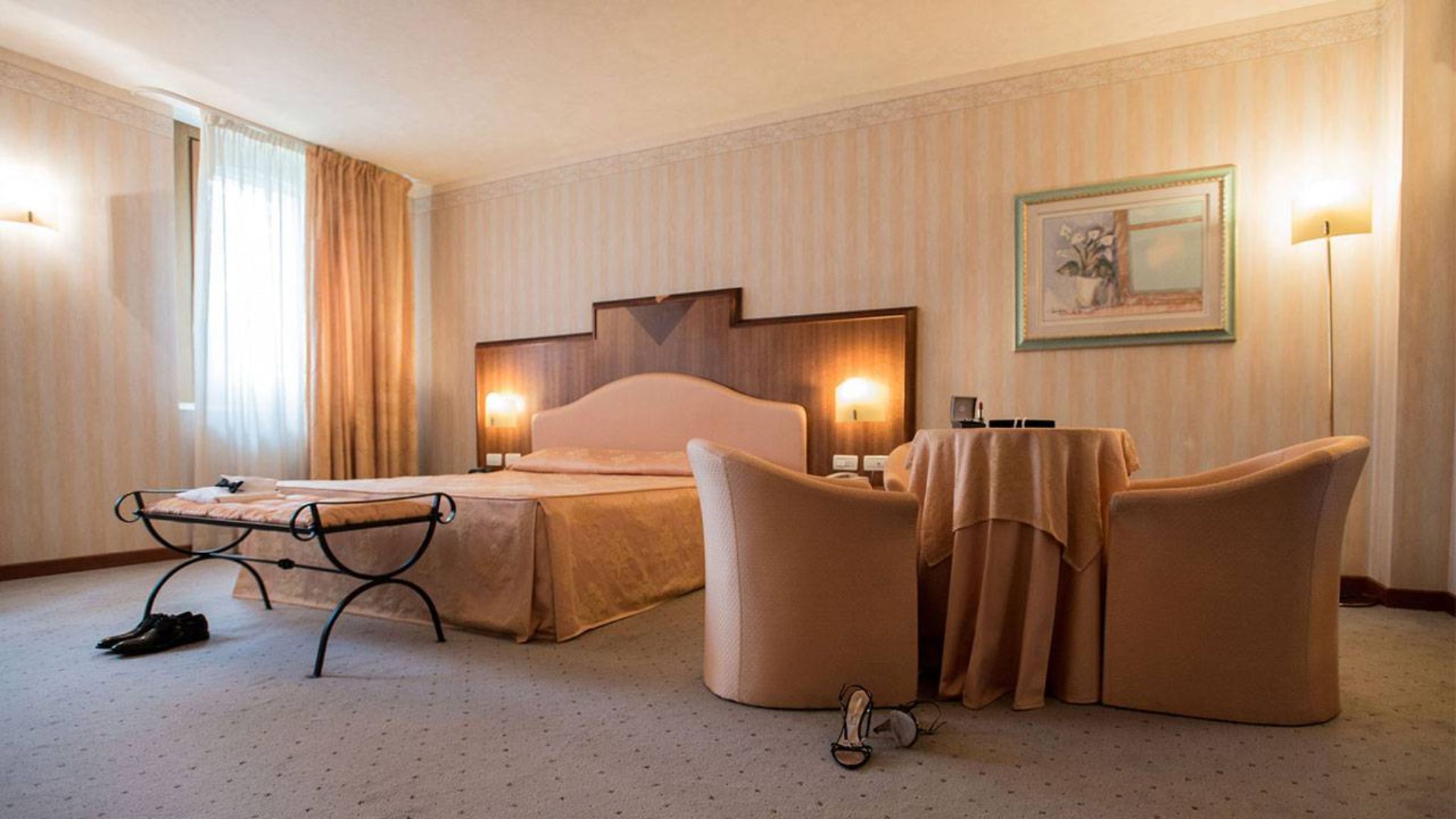 PHI Hotel Astoria