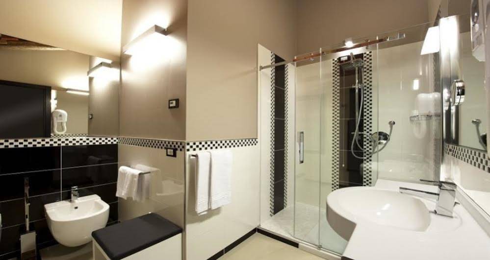 Villa Solaris Hotel And Residence