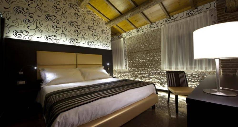 Villa Solaris Hotel And Residence