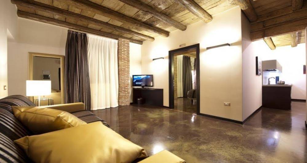 Villa Solaris Hotel And Residence