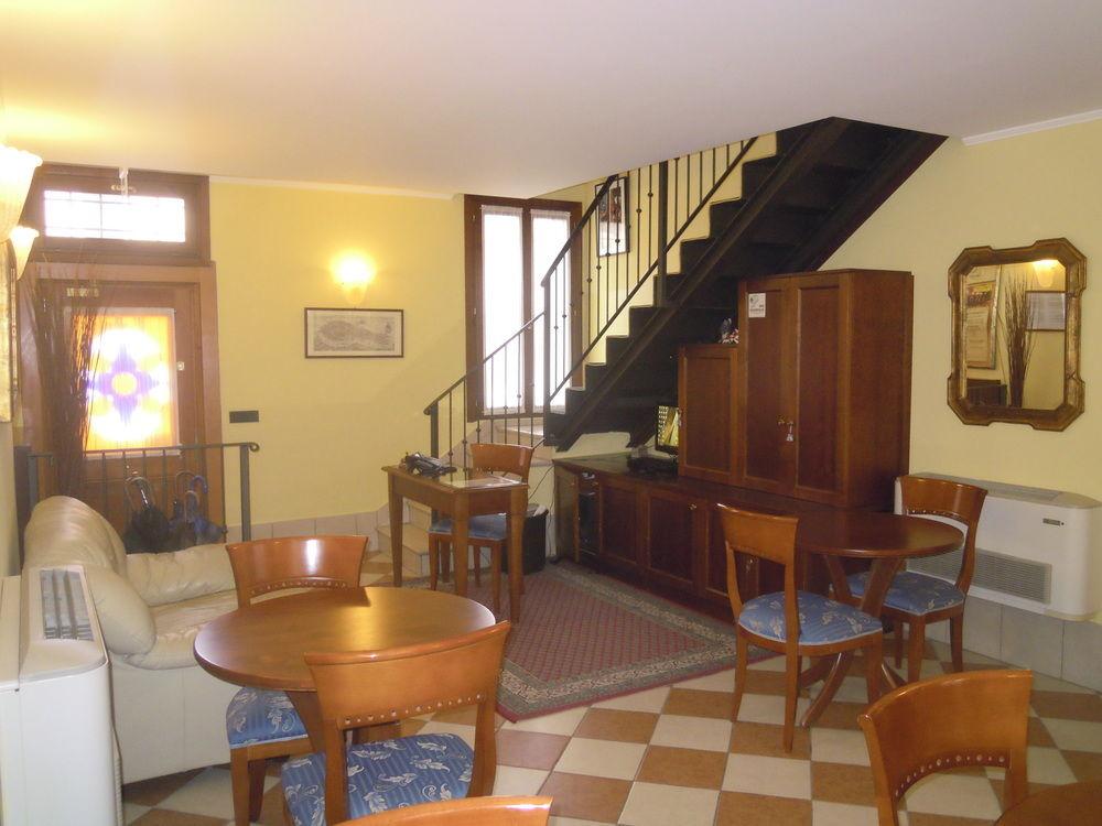 Alloggi Marinella
