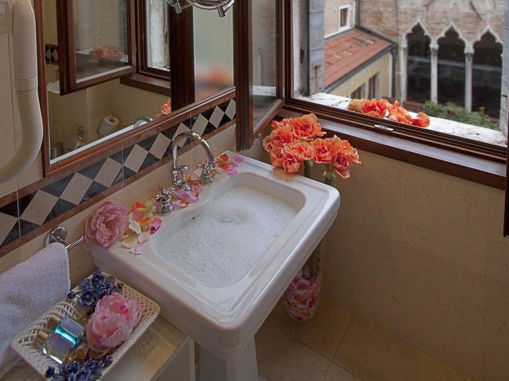 Al Ponte Dei Sospiri