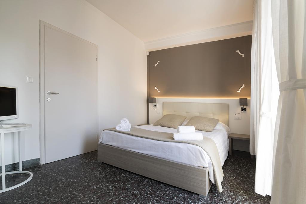 Al Portico Guest House