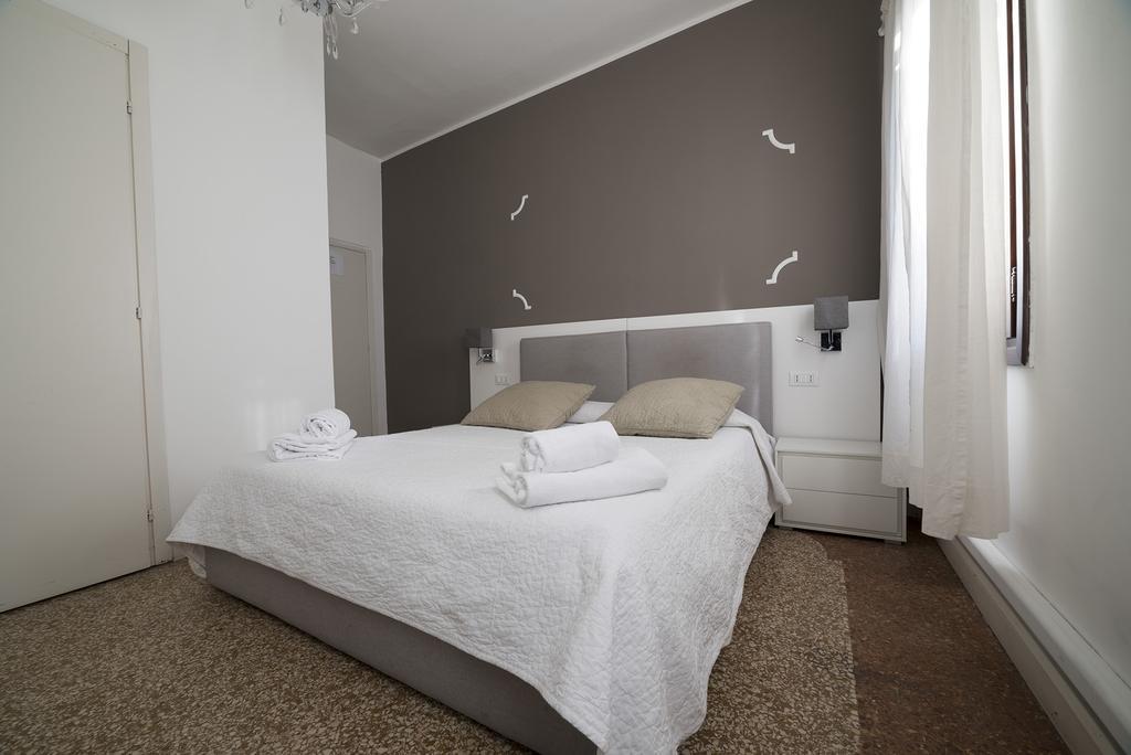 Al Portico Guest House