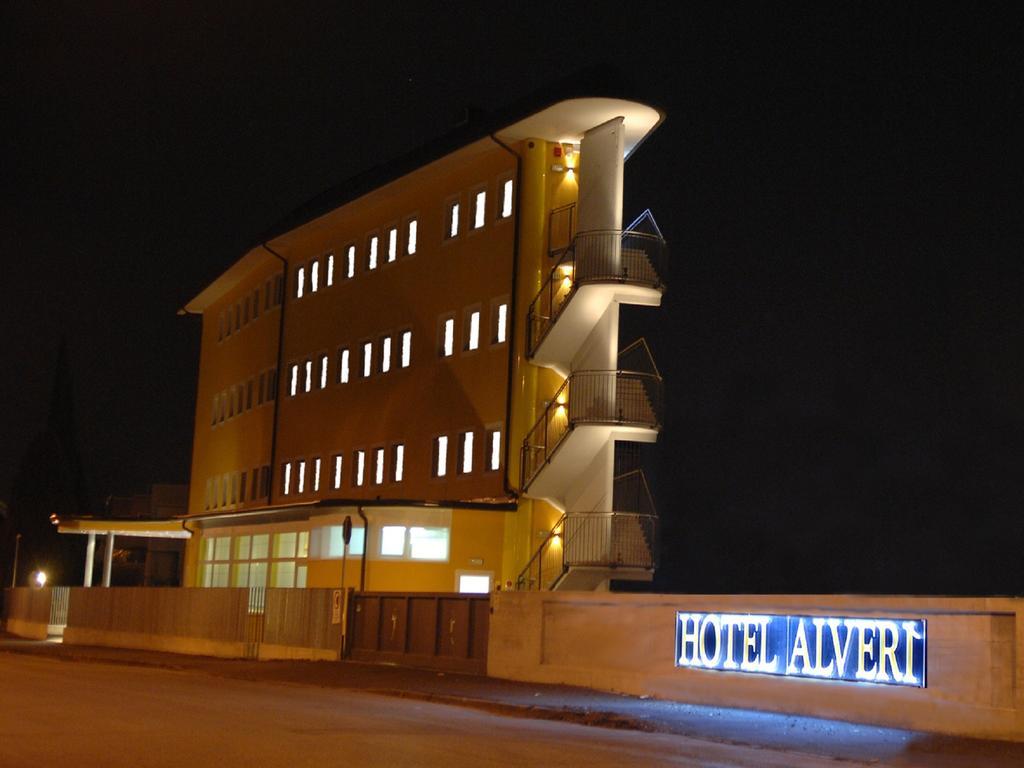 Alveri