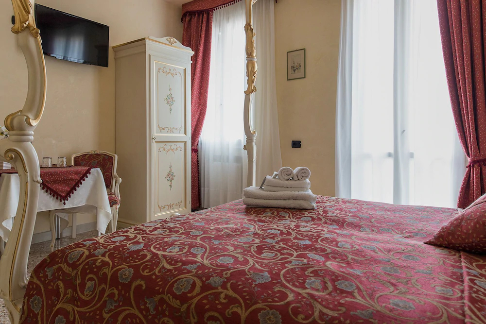 Angeles Inn B And B