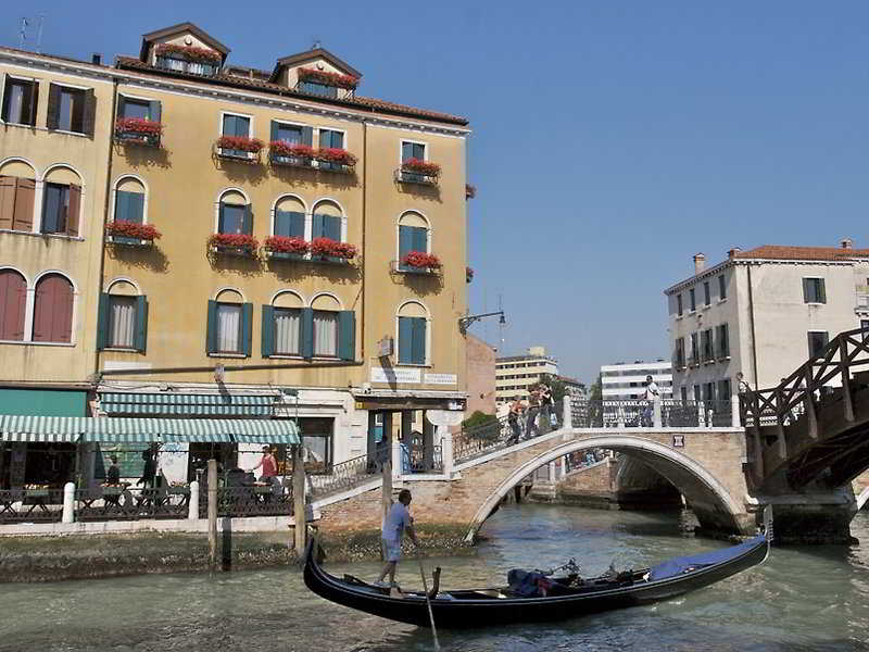 Hotel Arlecchino