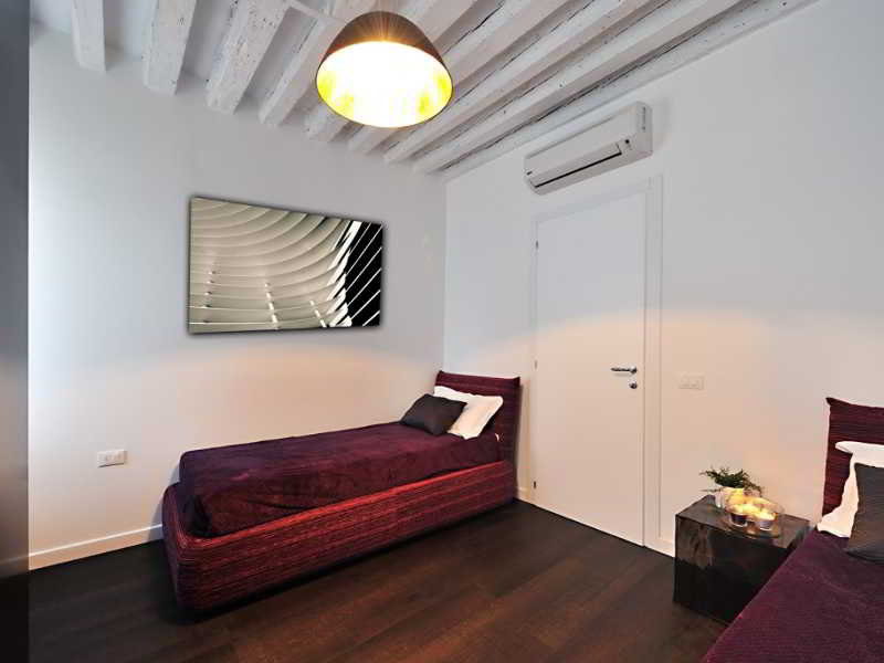 Art Deco Apartment