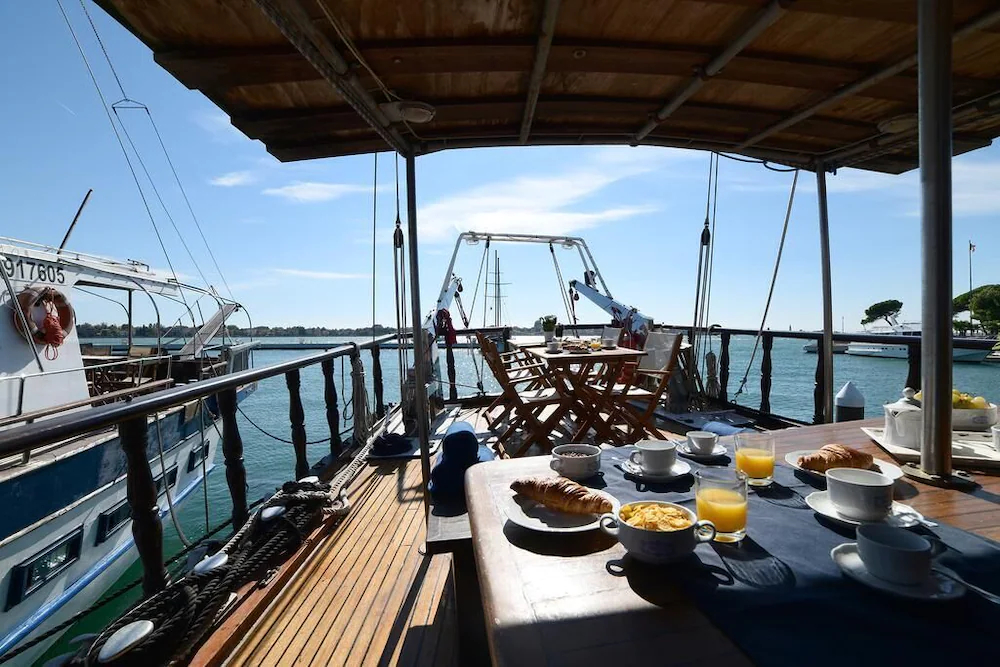 STARSail B&B Caicco Akos