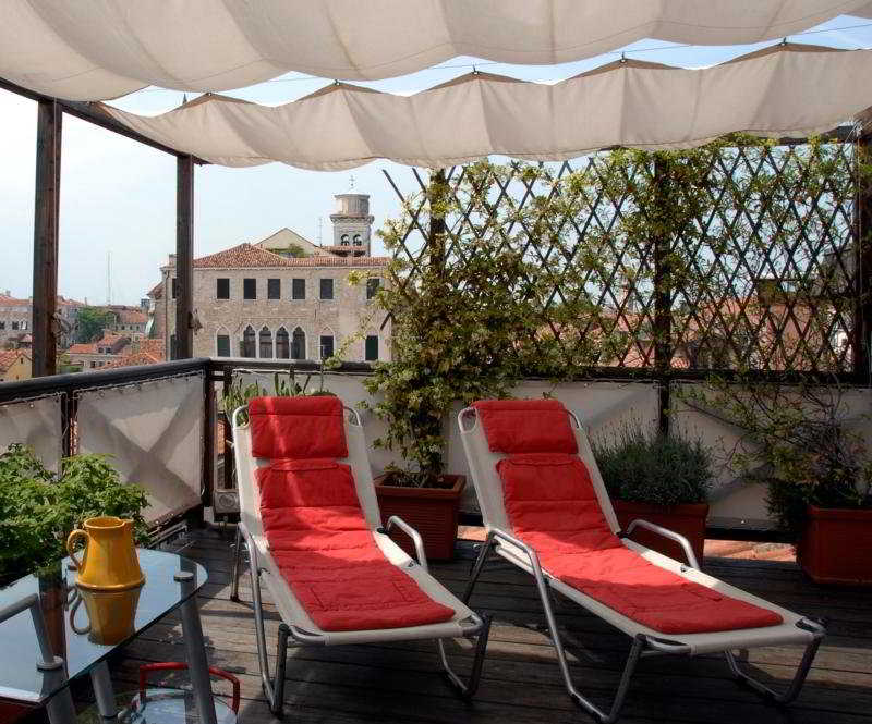 Ca' Pisani Deco Design Hotel