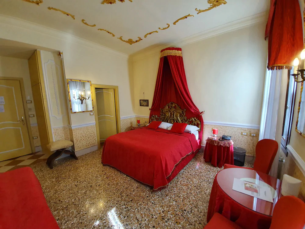 Casa alla Fenice