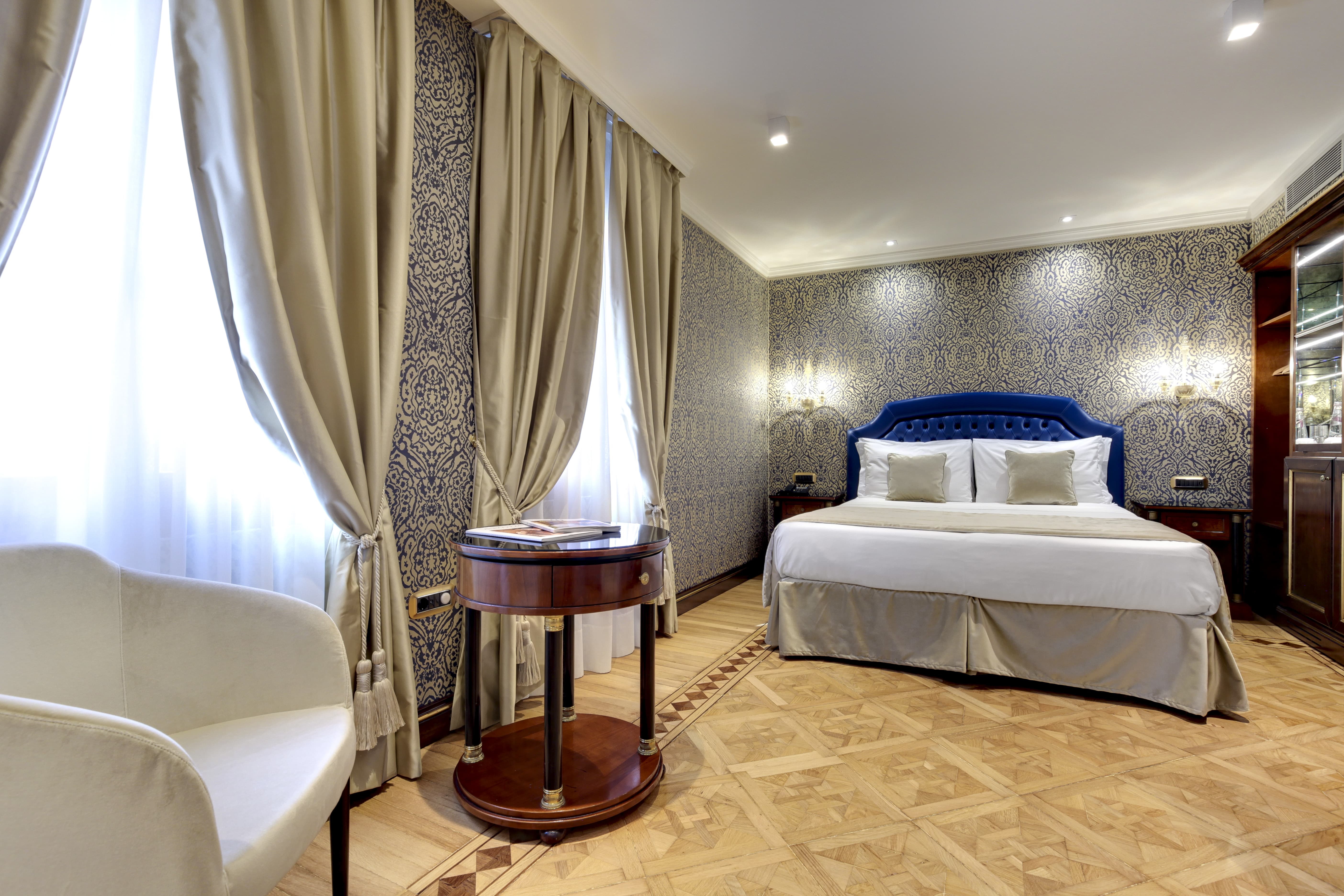 Dona Palace