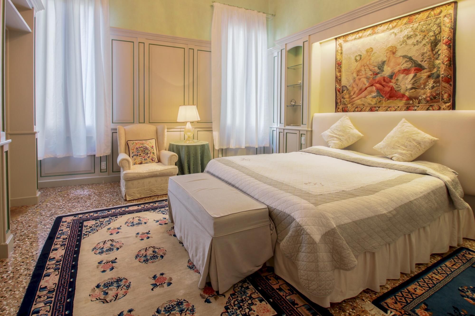 Fortuny3967 Suites & Wine