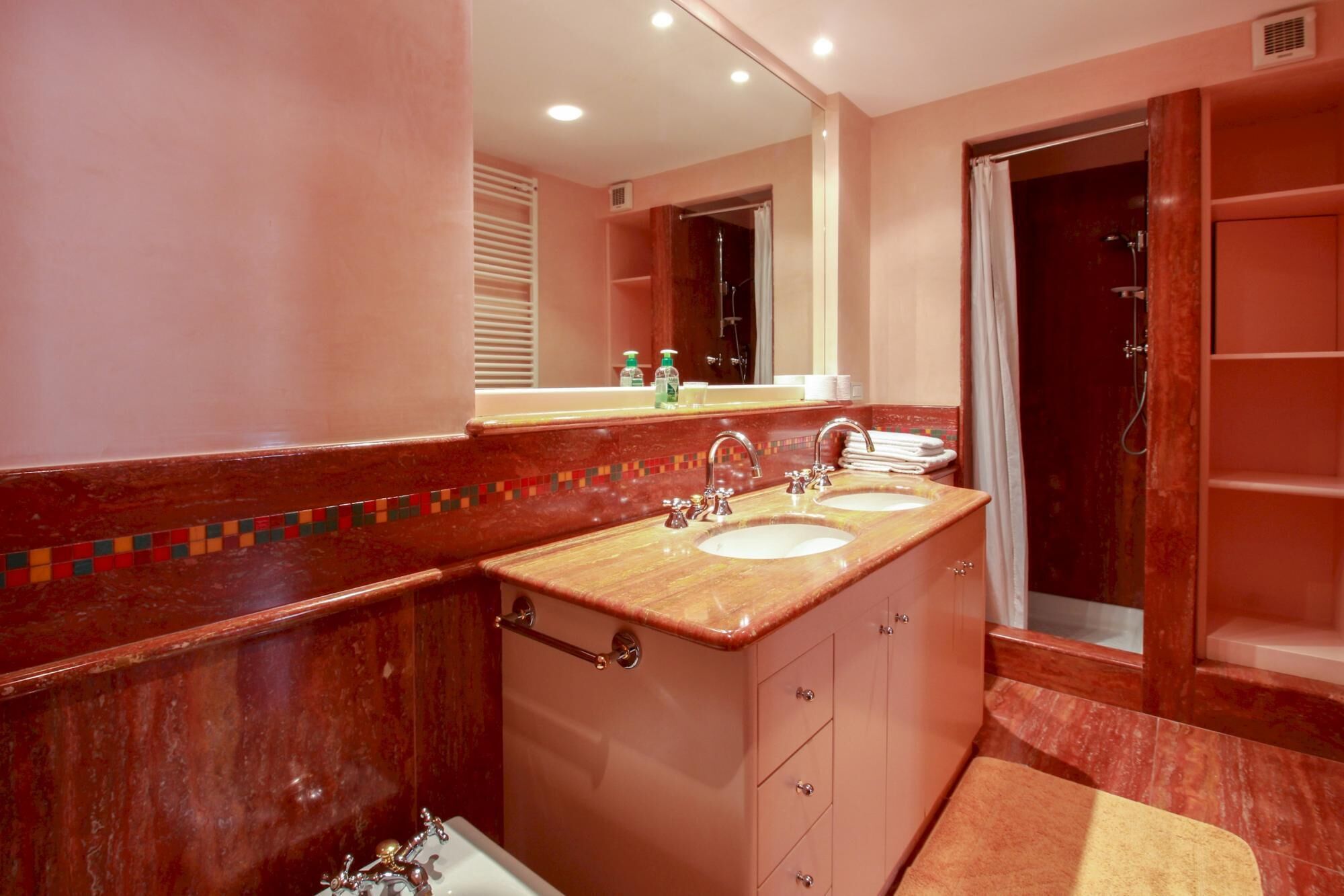 Fortuny3967 Suites & Wine