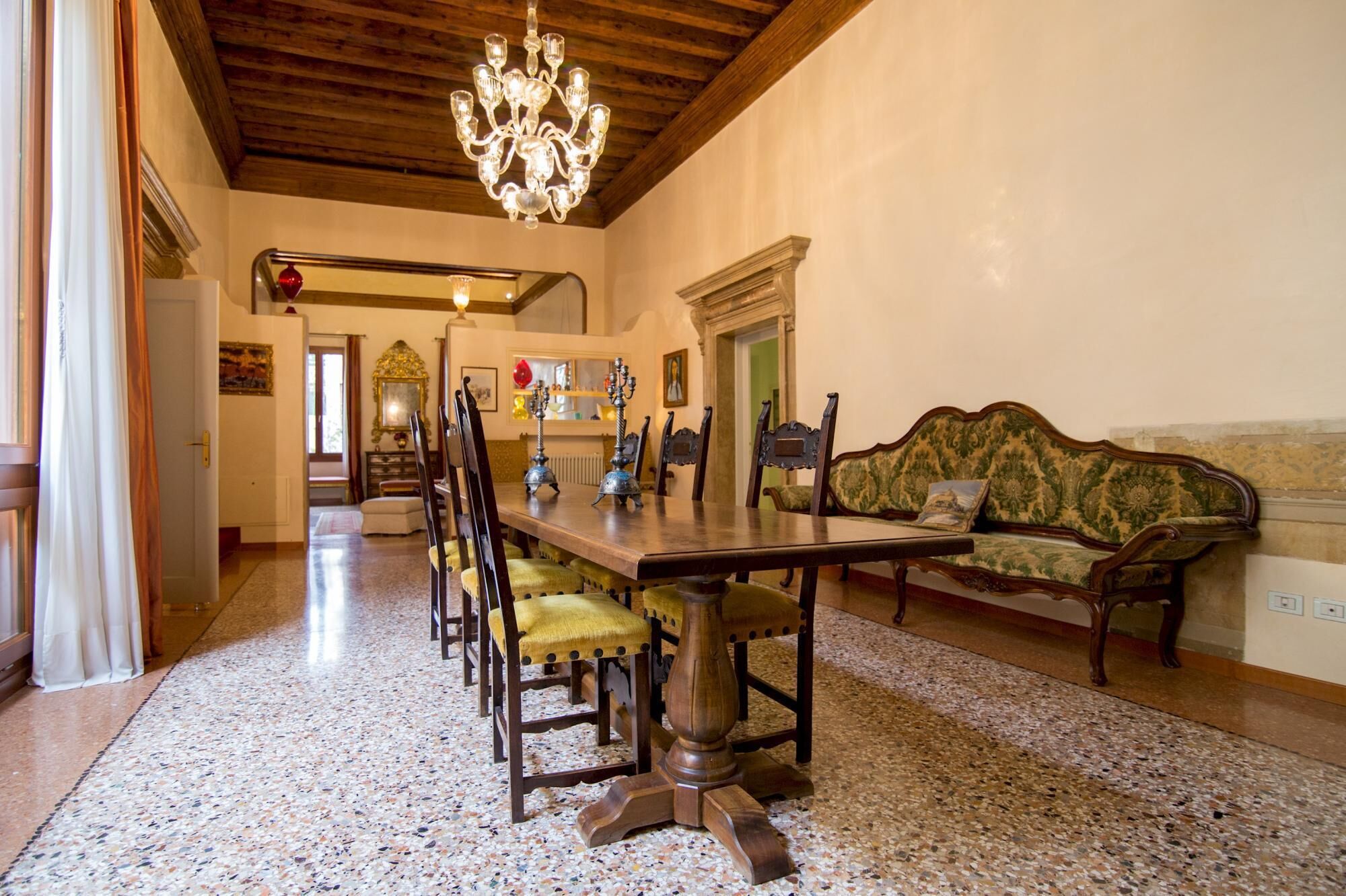 Fortuny3967 Suites & Wine