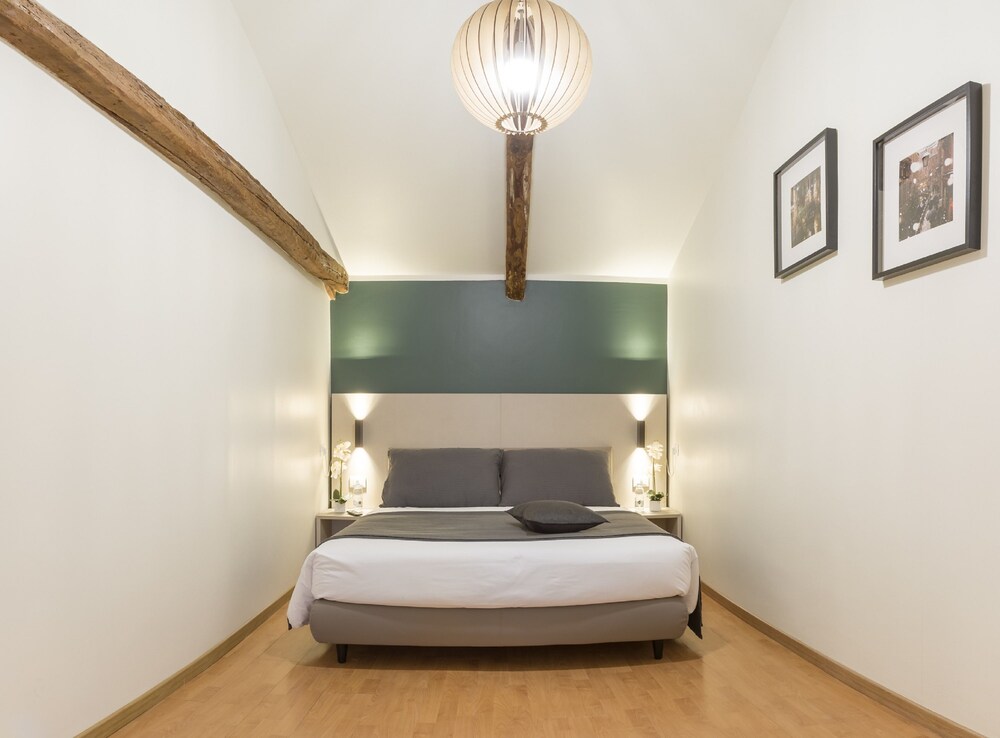 Grand Canal Suites