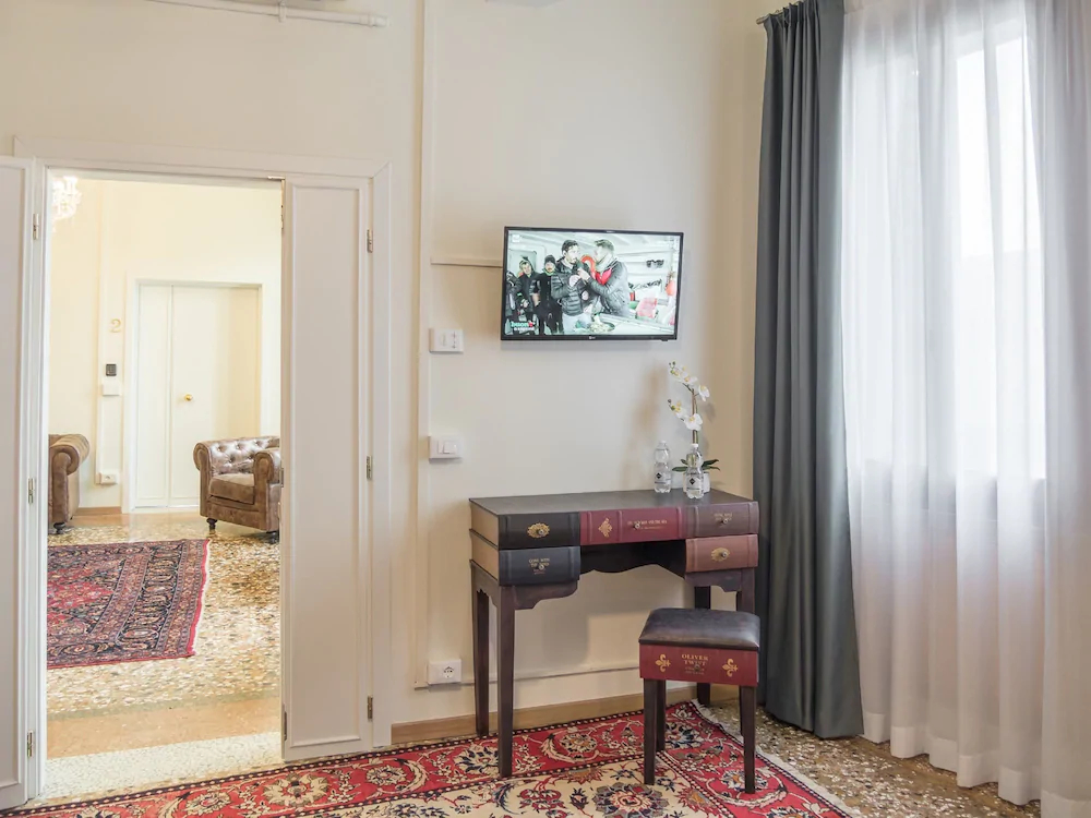 Grand Canal Suites