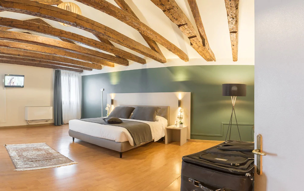 Grand Canal Suites