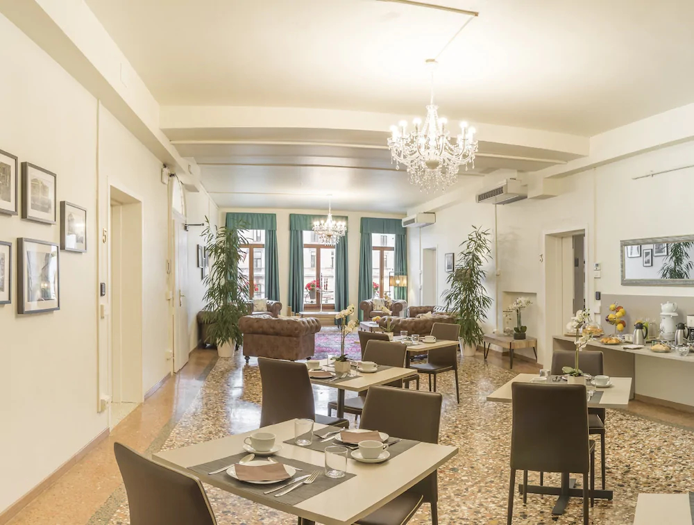 Grand Canal Suites