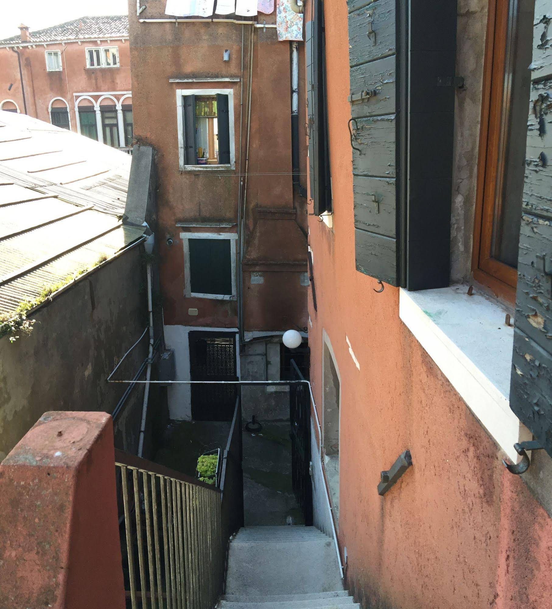 Harry's Guest House