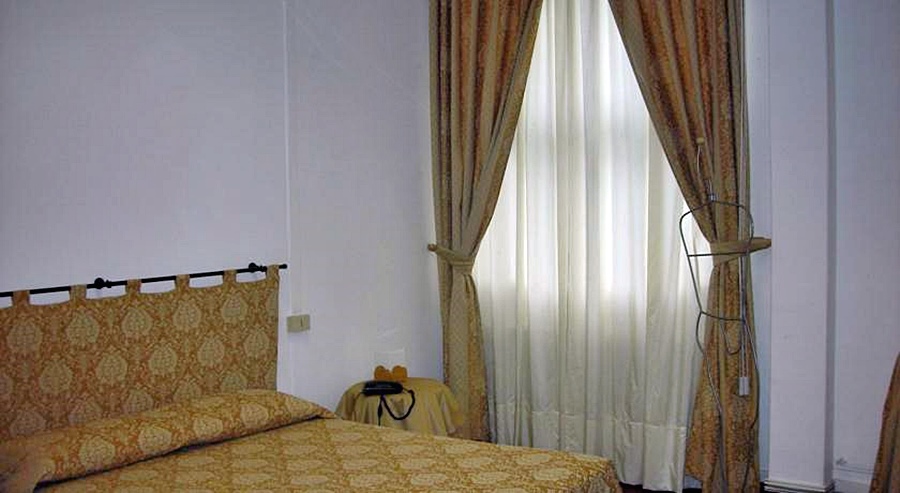 Hotel Agli Artisti &  Alloggi Agli Artisti