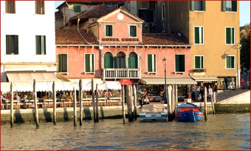 Hotel Canal