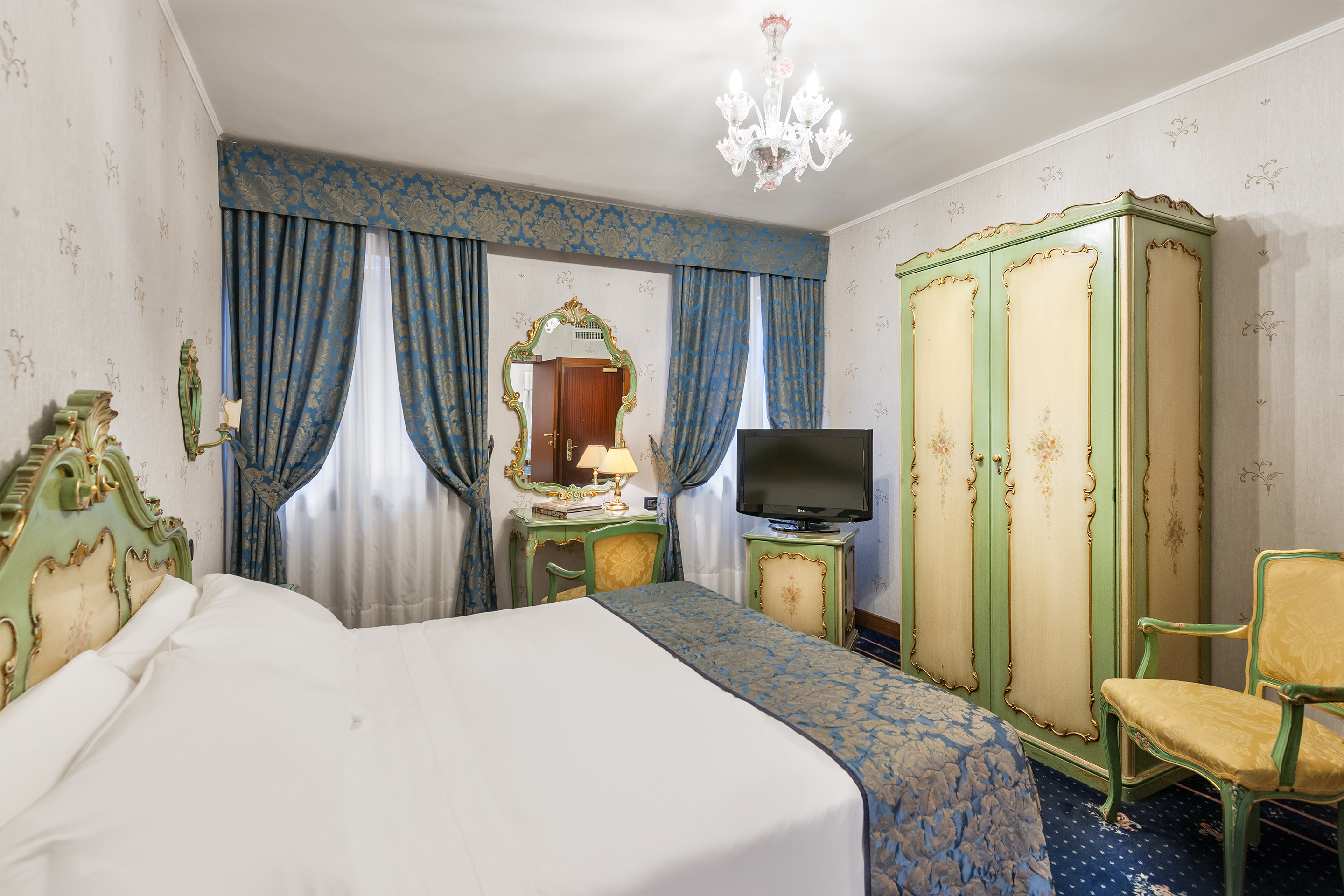 Hotel Montecarlo