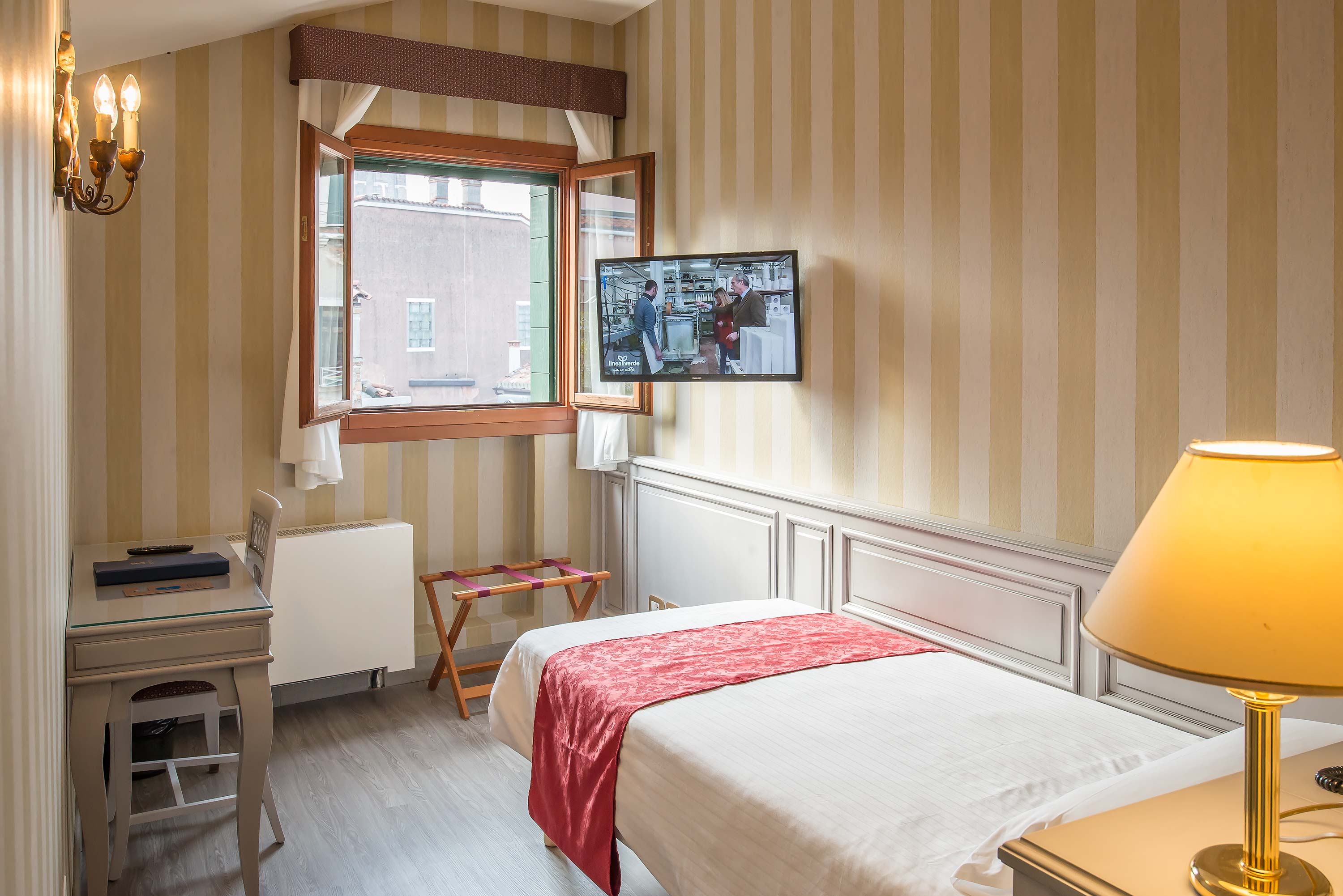 La Fenice et des Artistes