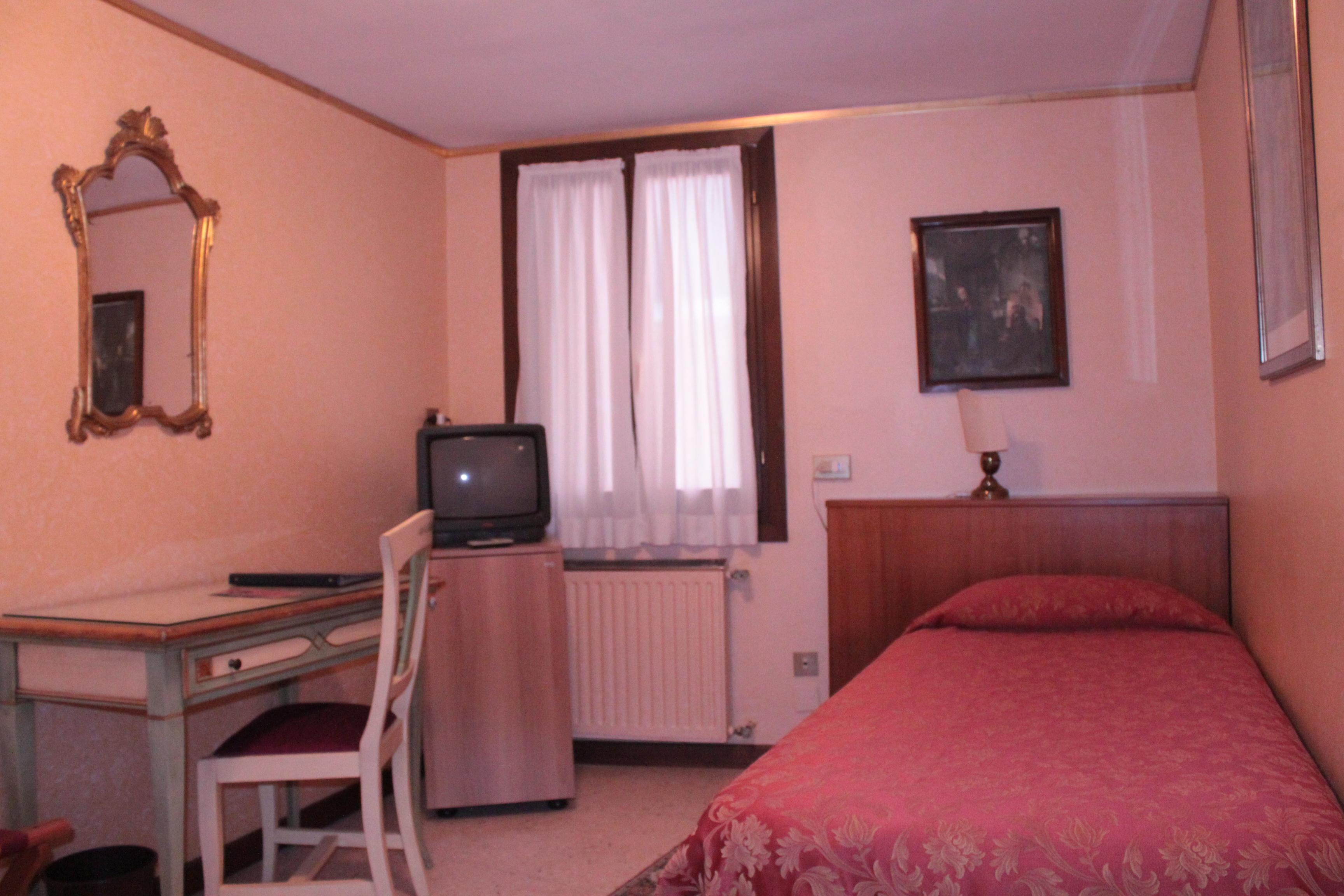 La Fenice et des Artistes