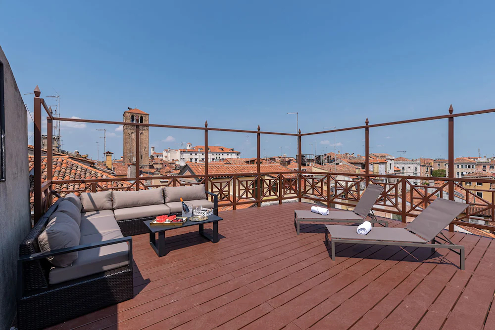 La Finestra Sulle Beccarie