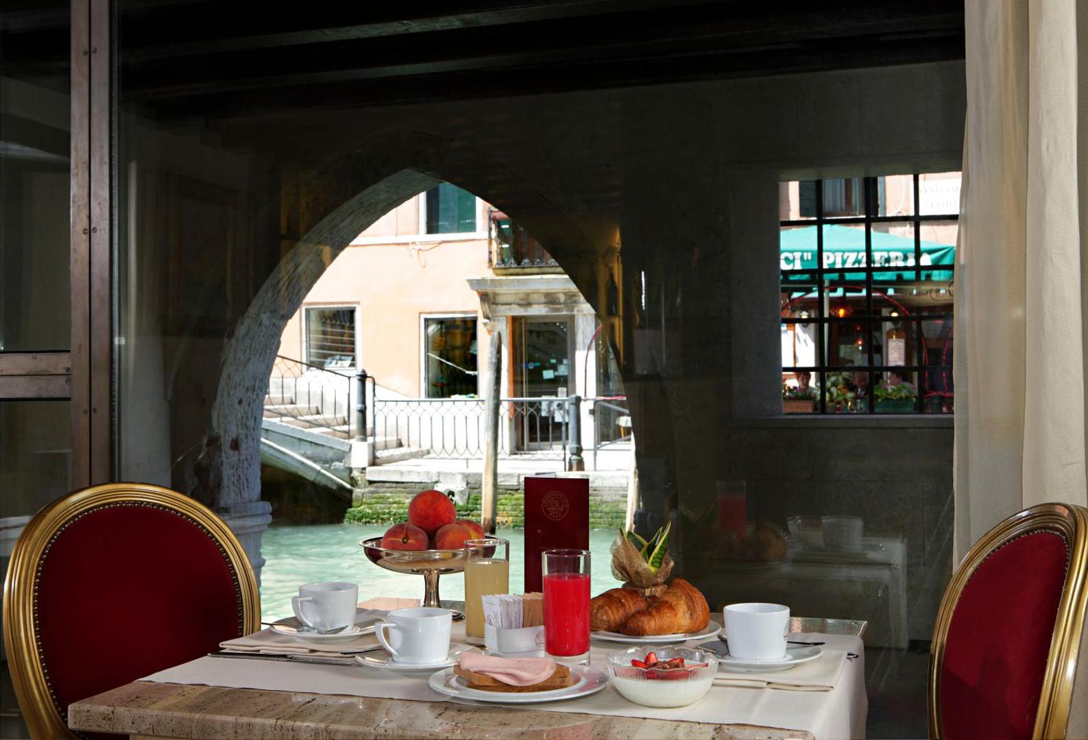 Liassidi Palace