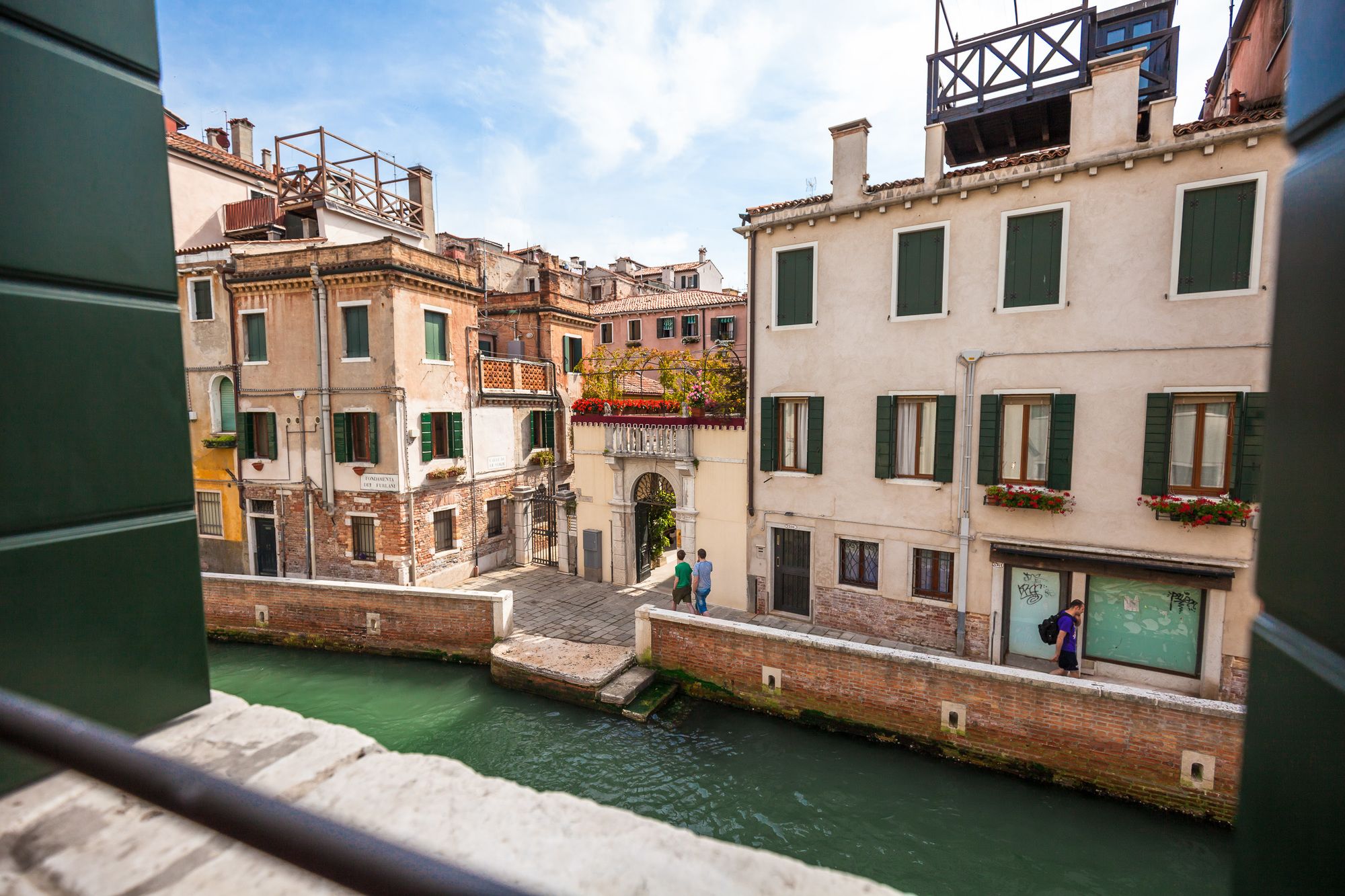 Liassidi Wellness Suites