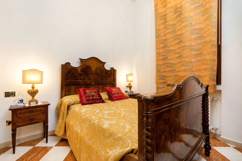 Luxury Venetian Rooms