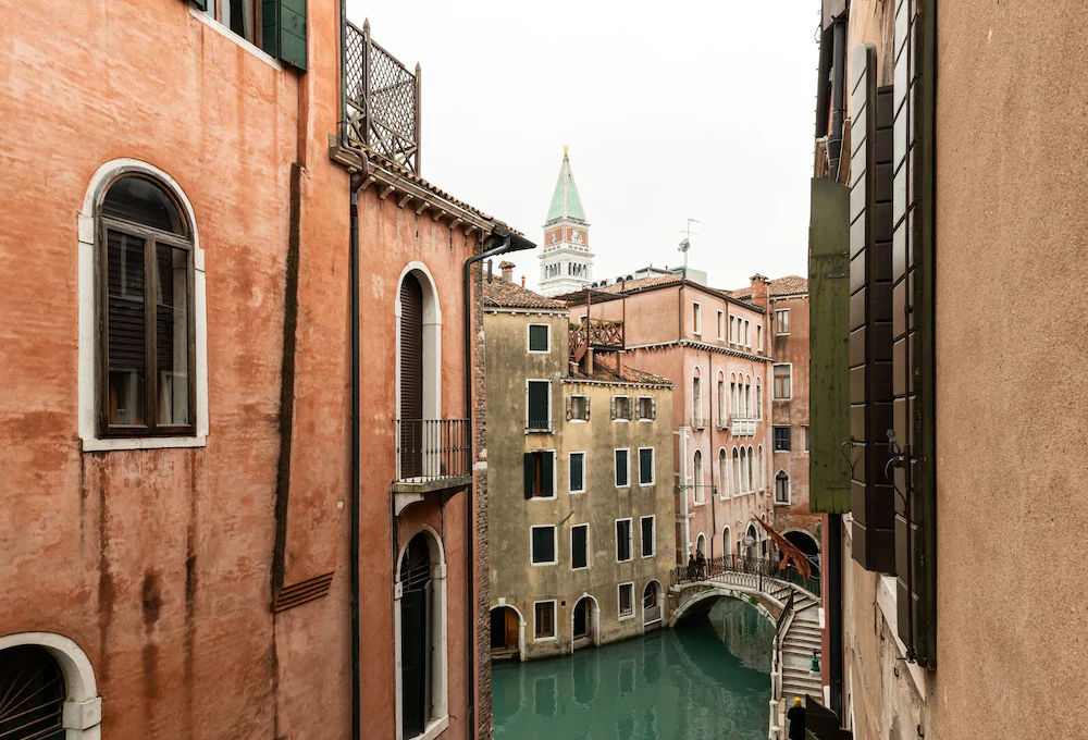 Luxury Venetian Rooms