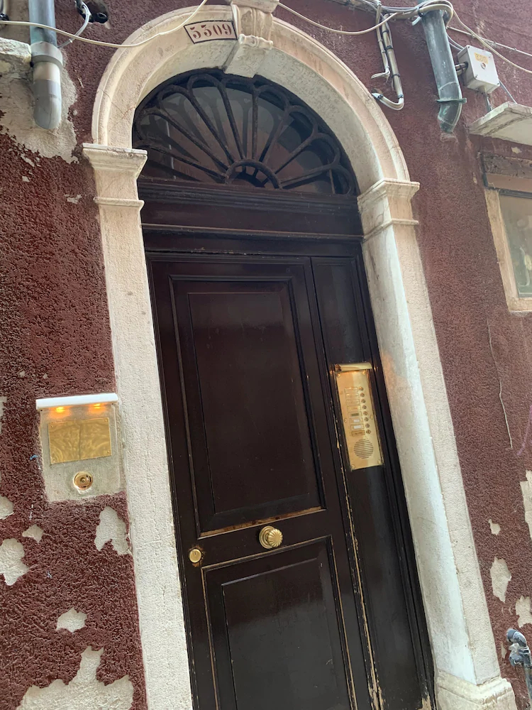 Luxury Venetian Rooms