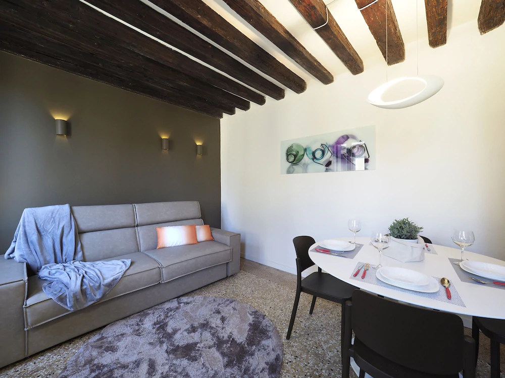 Majestic Rialto House