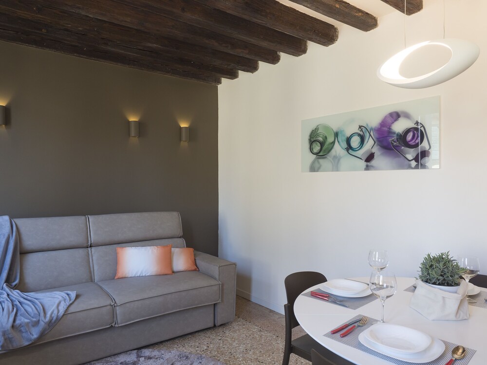 Majestic Rialto House