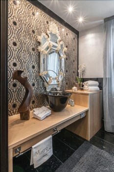 Murano Suites