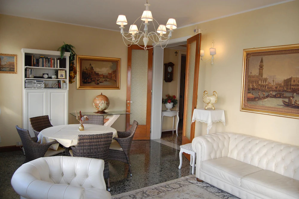 Oasis Golden Lagoon Chalet