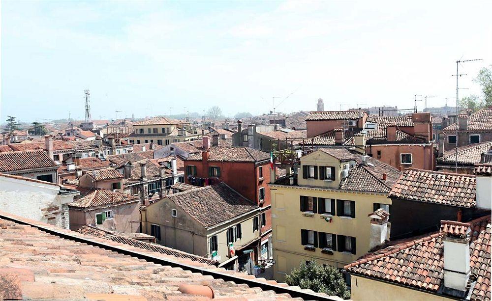 Palazzo Contarini Porta di Ferro