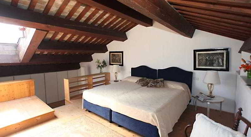 Palazzo Contarini Porta di Ferro