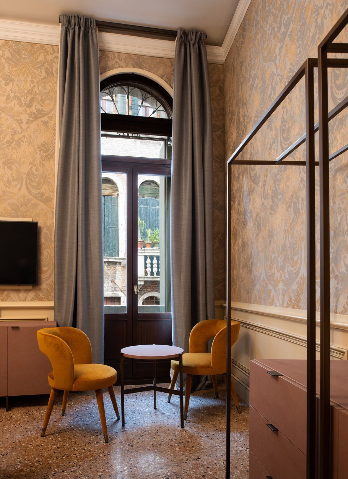 Eight Venezia