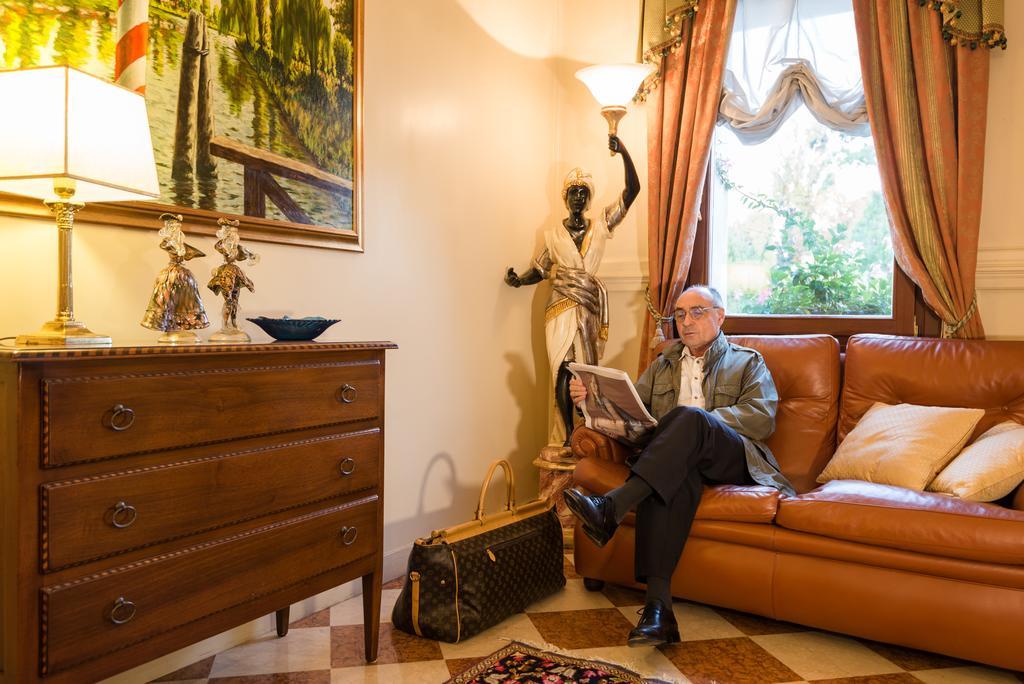 Parkhotel Villa Vicini