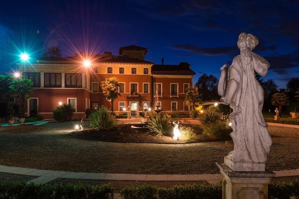 Parkhotel Villa Vicini