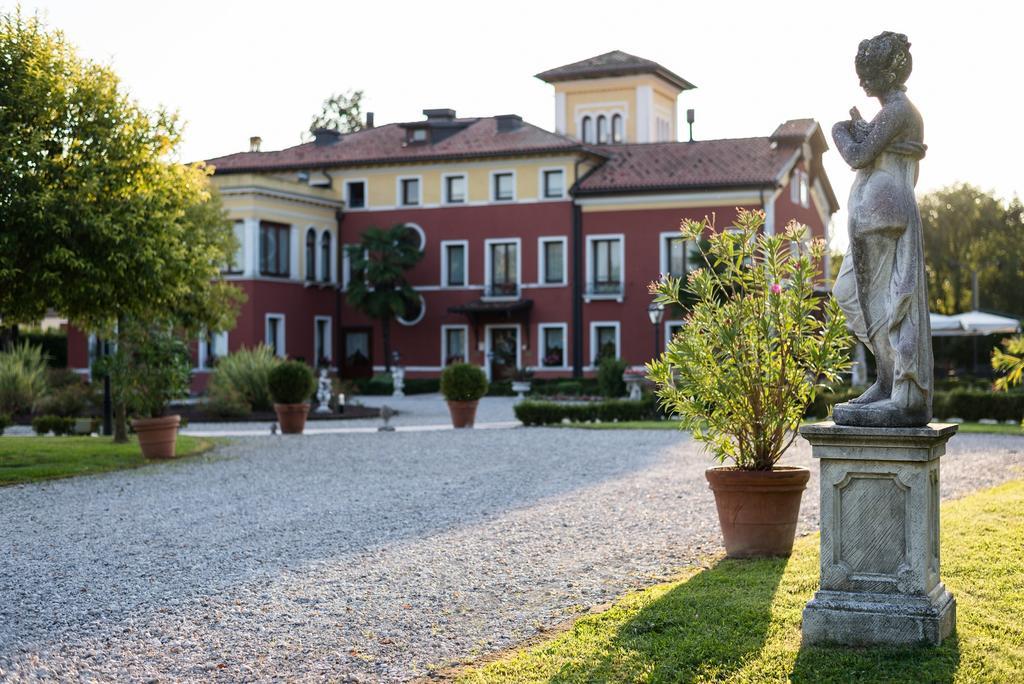 Parkhotel Villa Vicini