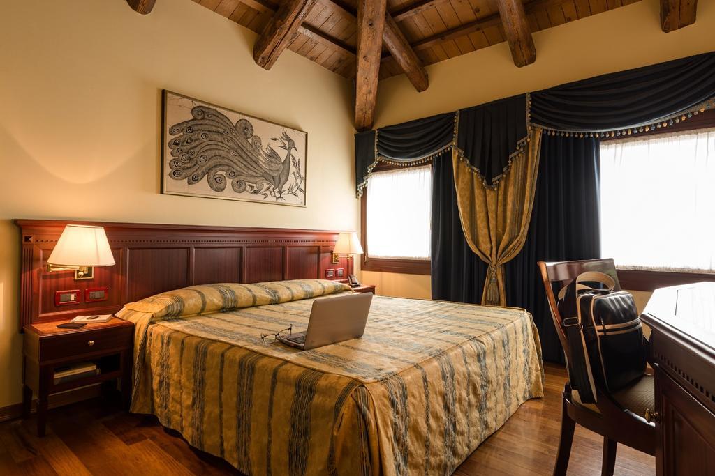 Parkhotel Villa Vicini